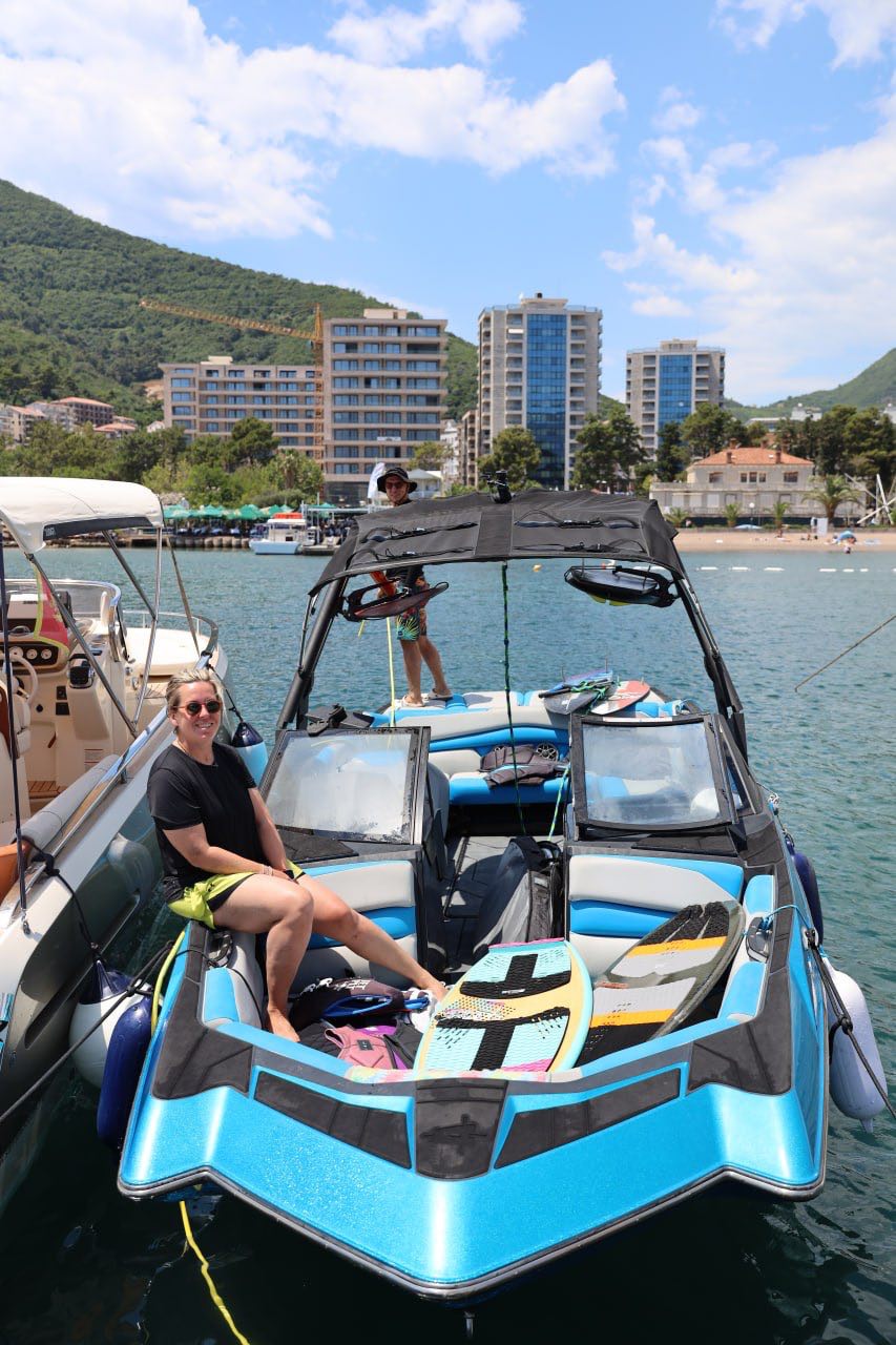 mnesurf — wakesurfing in Budva